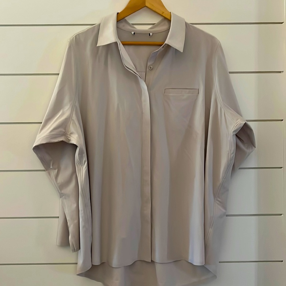 Athleta Urbanite Top NEW